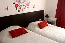 **  Charma Hotel Paryż Francja